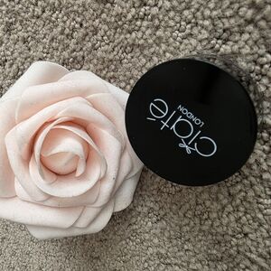 Black Makeup Compact